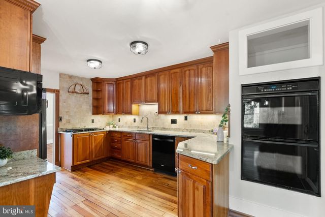 37151 BRANCHRIVER, Hillsboro, VA 20132