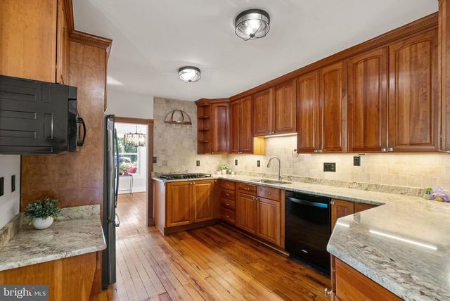 37151 BRANCHRIVER, Hillsboro, VA 20132