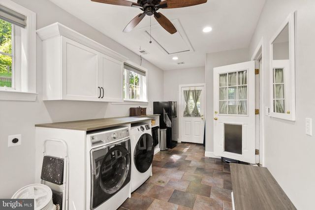 37151 BRANCHRIVER, Hillsboro, VA 20132