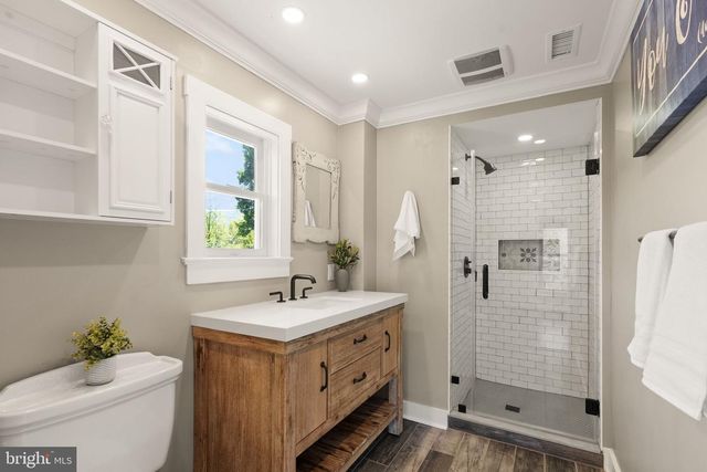 37151 BRANCHRIVER, Hillsboro, VA 20132