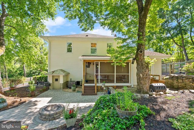 37151 BRANCHRIVER, Hillsboro, VA 20132