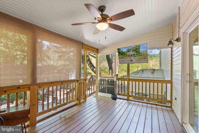 37151 BRANCHRIVER, Hillsboro, VA 20132