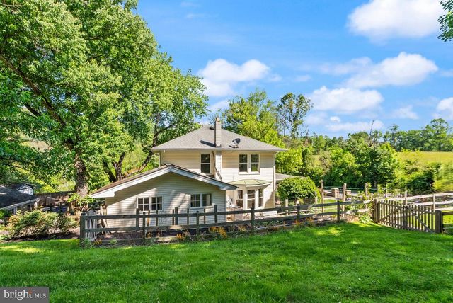 37151 BRANCHRIVER, Hillsboro, VA 20132