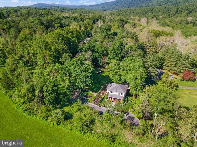 37151 BRANCHRIVER, Hillsboro, VA 20132