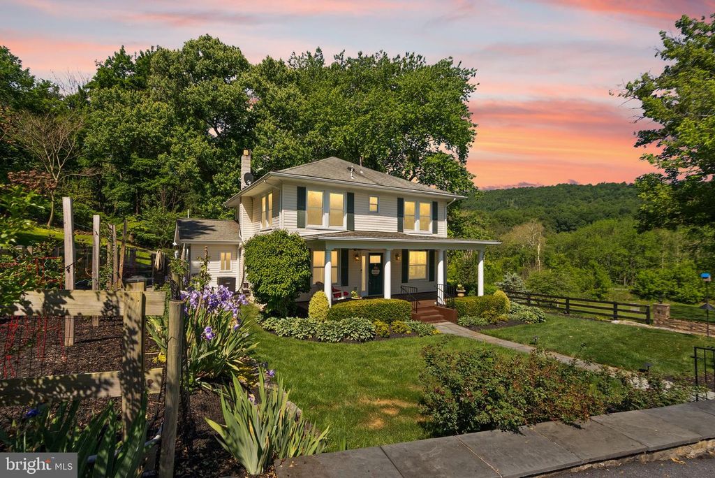 37151 BRANCHRIVER, Hillsboro, VA 20132