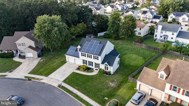 68 LONGWOOD DR, Sicklerville, NJ 08081