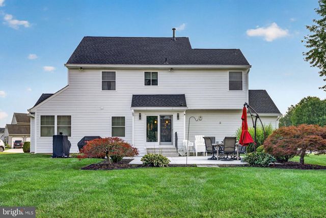68 LONGWOOD DR, Sicklerville, NJ 08081