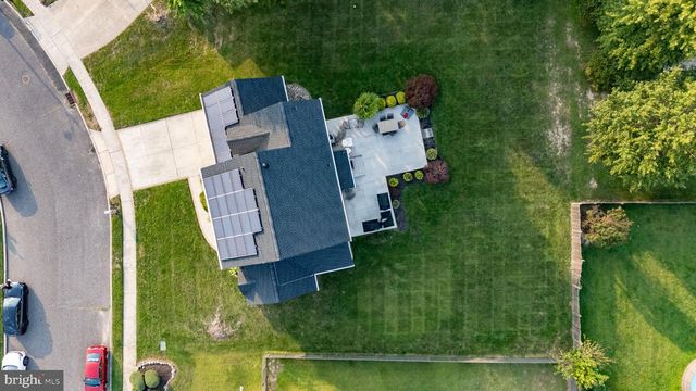 68 LONGWOOD DR, Sicklerville, NJ 08081