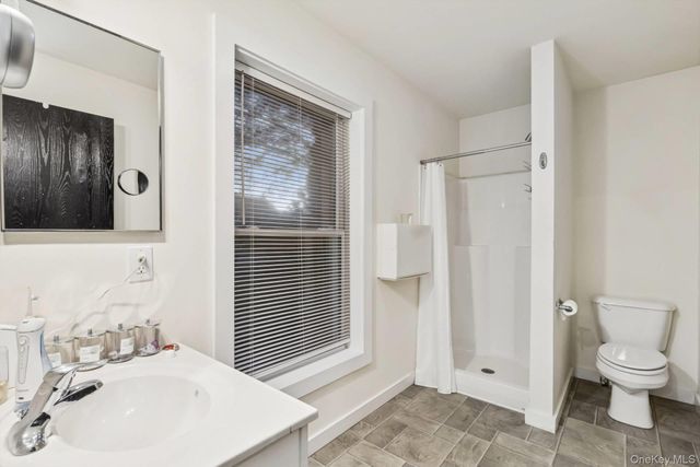 19 Walnut Avenue, East Quogue, NY 11942