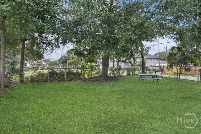 701 E 35th Street, Savannah, GA 31401