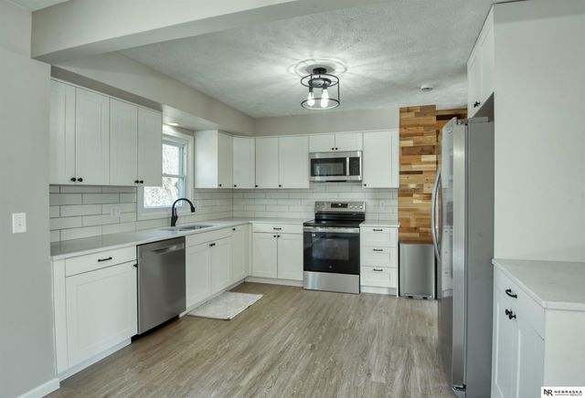 2212 N 143rd Avenue, Omaha, NE 68164