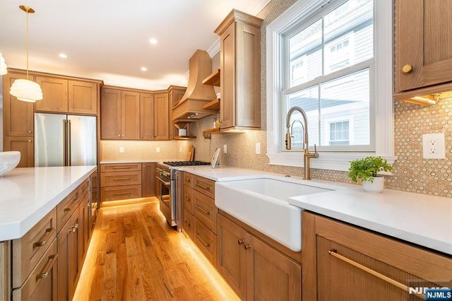 63 Montclair Avenue, Montclair, NJ 07042