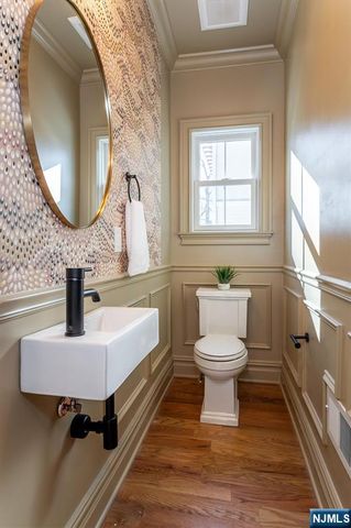 63 Montclair Avenue, Montclair, NJ 07042