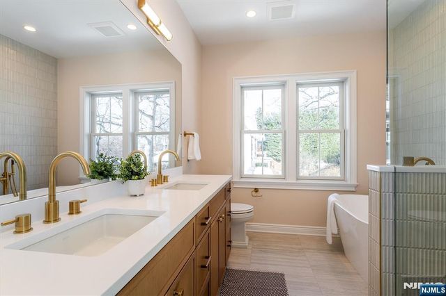 63 Montclair Avenue, Montclair, NJ 07042