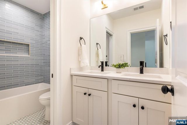 63 Montclair Avenue, Montclair, NJ 07042