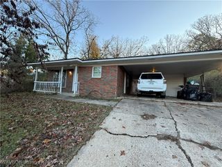 1202 N 28th Street, Van Buren, AR 72956