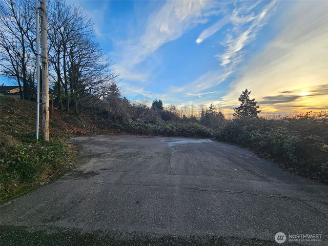 6312 19th Street NE, Tacoma, WA 98422