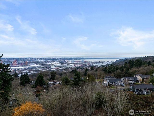 6312 19th Street NE, Tacoma, WA 98422