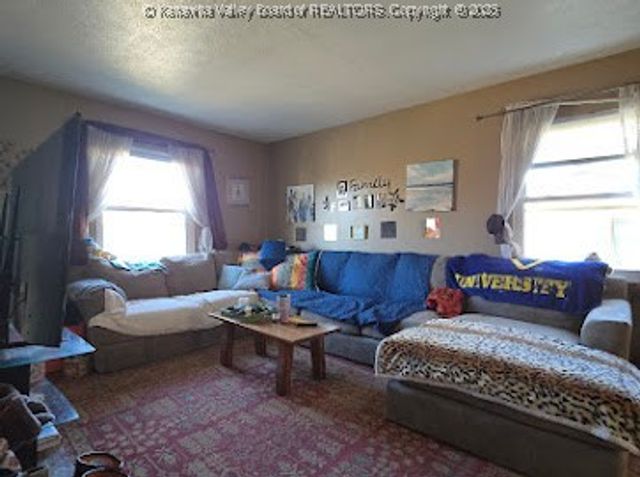 2600 Shadyside Road, St Albans, WV 25177