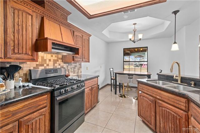 1307 Coy Drive, Alamo, TX 78516