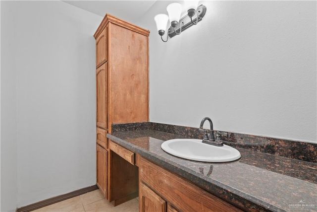 1307 Coy Drive, Alamo, TX 78516