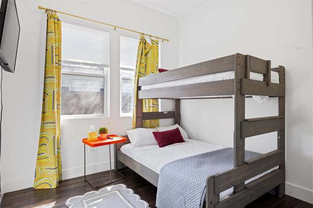 1206 W Oltorf ST, Austin, TX 78704