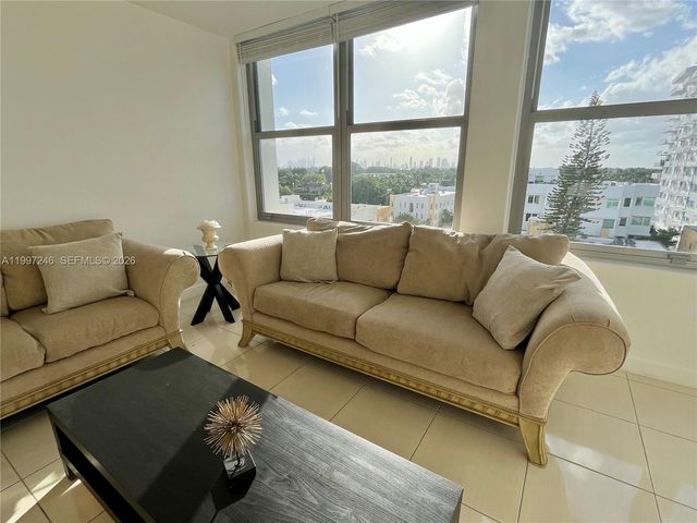 2899 Collins Ave 810, Miami Beach, FL 33140