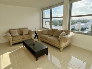 2899 Collins Ave 810, Miami Beach, FL 33140