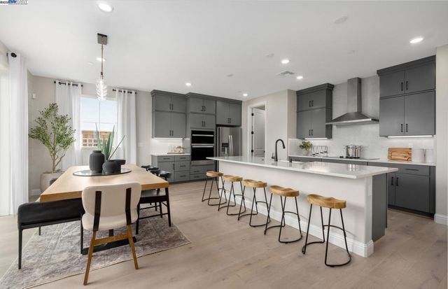 339 339 E Bobby Glen, Mountain House, CA 95391