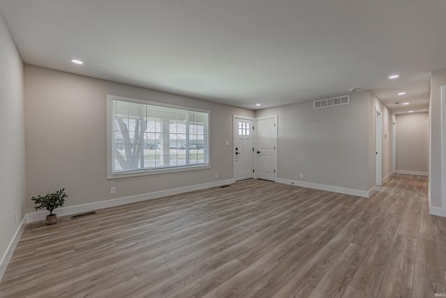 441 Lawrence Drive, Mount Vernon, IN 47620