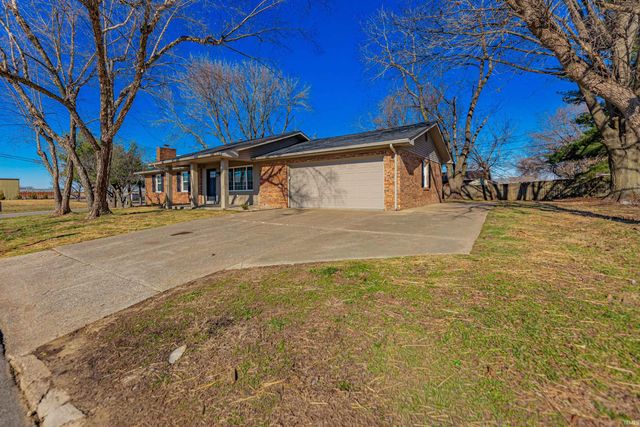 441 Lawrence Drive, Mount Vernon, IN 47620