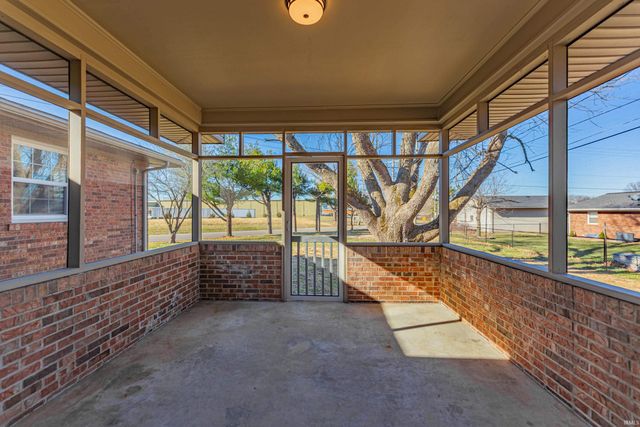 441 Lawrence Drive, Mount Vernon, IN 47620