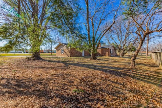 441 Lawrence Drive, Mount Vernon, IN 47620