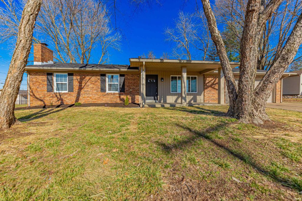441 Lawrence Drive, Mount Vernon, IN 47620