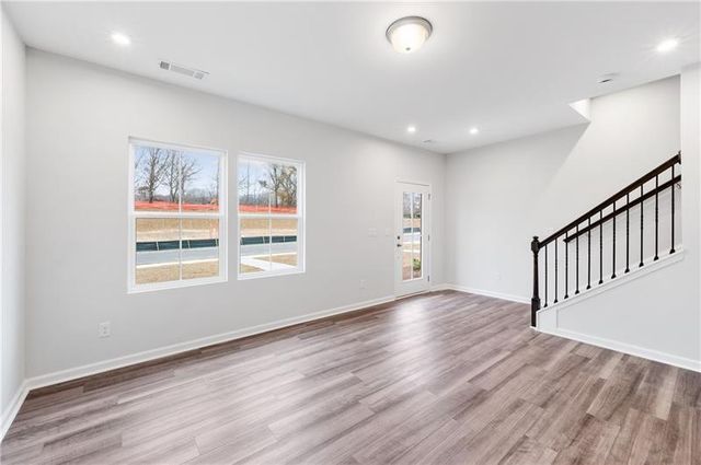 737 Payton Lane, Acworth, GA 30102