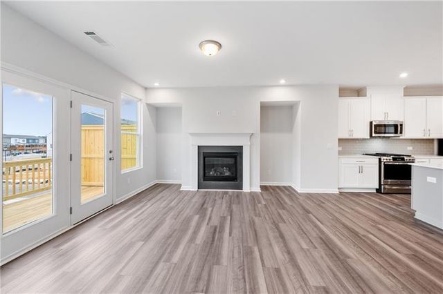 737 Payton Lane, Acworth, GA 30102