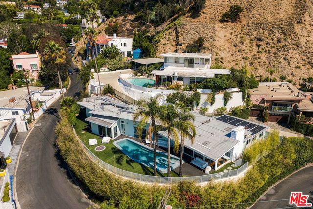 8411 Hollywood Boulevard, Los Angeles, CA 90069