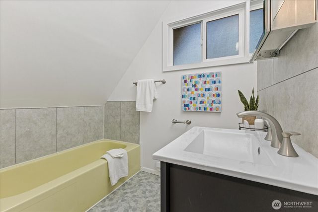 14602 Holiday Dr NW, Gig Harbor, WA 98329