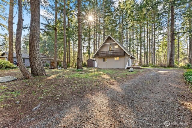 14602 Holiday Dr NW, Gig Harbor, WA 98329