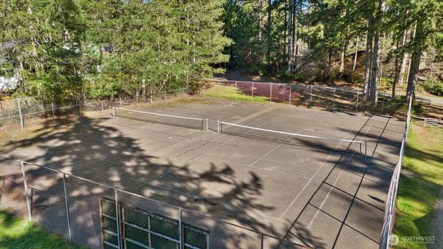 14602 Holiday Dr NW, Gig Harbor, WA 98329