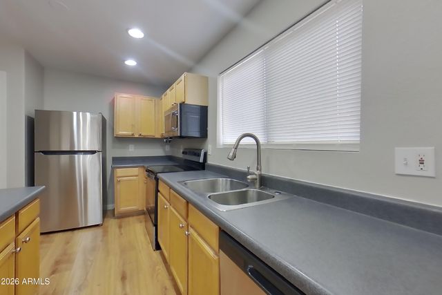 3206 W CASINO Avenue, Phoenix, AZ 85083