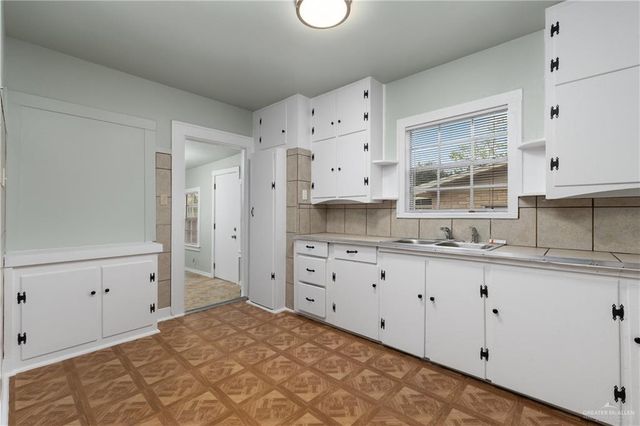 1022 E Filmore Avenue, Harlingen, TX 78550