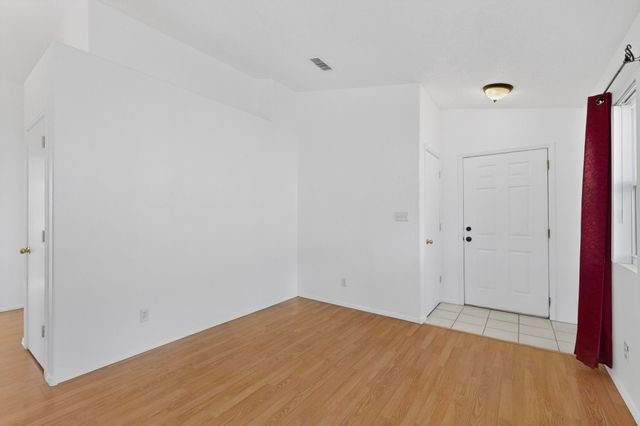 1632 Fox Hill Place SW, Albuquerque, NM 87121