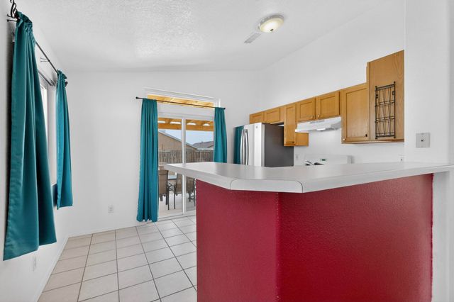 1632 Fox Hill Place SW, Albuquerque, NM 87121