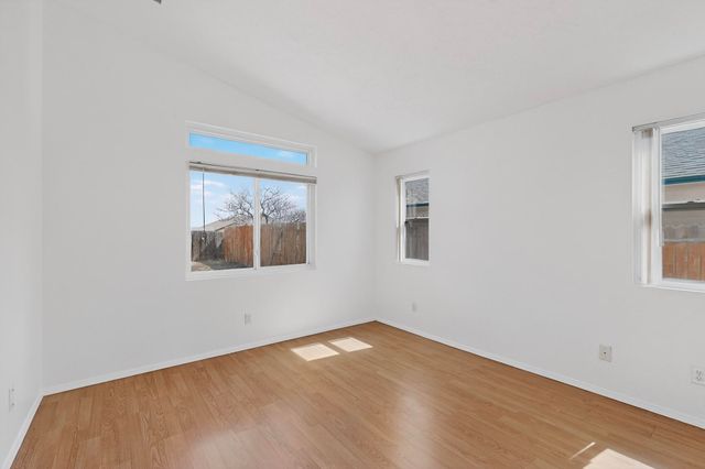 1632 Fox Hill Place SW, Albuquerque, NM 87121