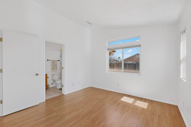 1632 Fox Hill Place SW, Albuquerque, NM 87121