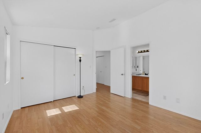 1632 Fox Hill Place SW, Albuquerque, NM 87121