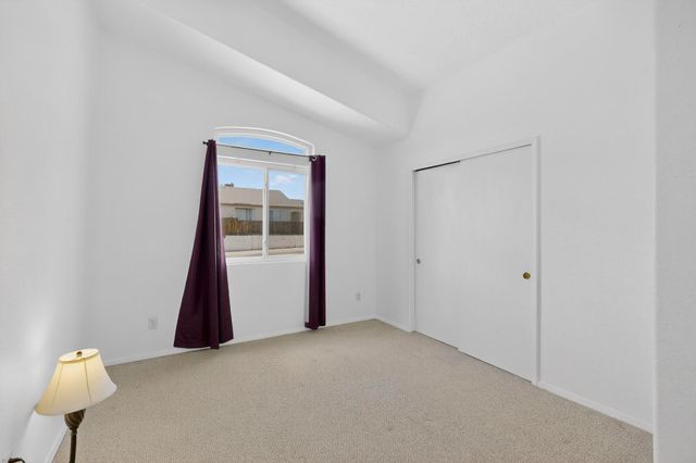 1632 Fox Hill Place SW, Albuquerque, NM 87121