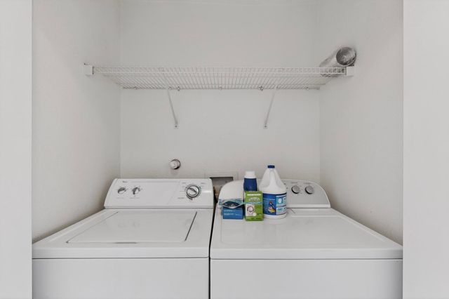 1632 Fox Hill Place SW, Albuquerque, NM 87121