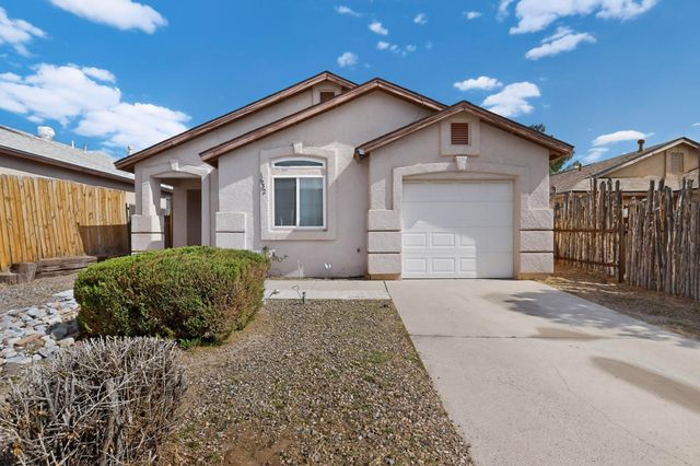 1632 Fox Hill Place SW, Albuquerque, NM 87121